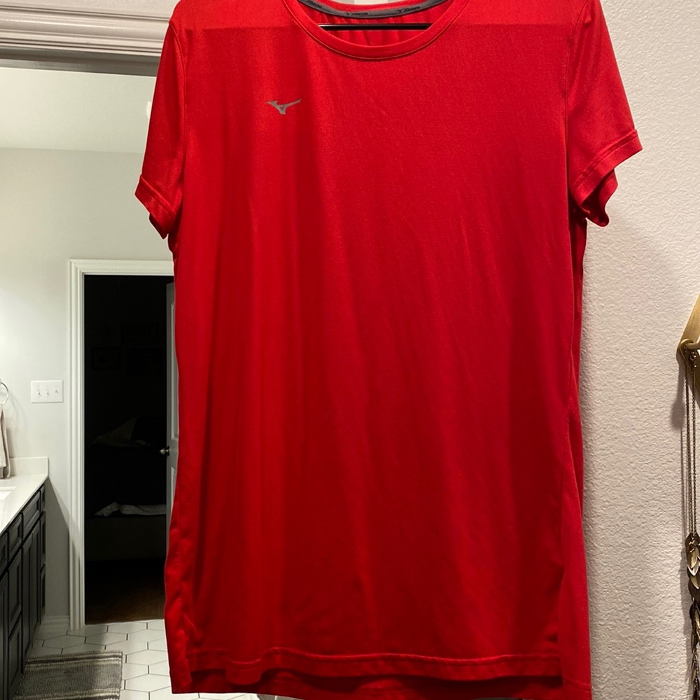 Mizuno performance top
